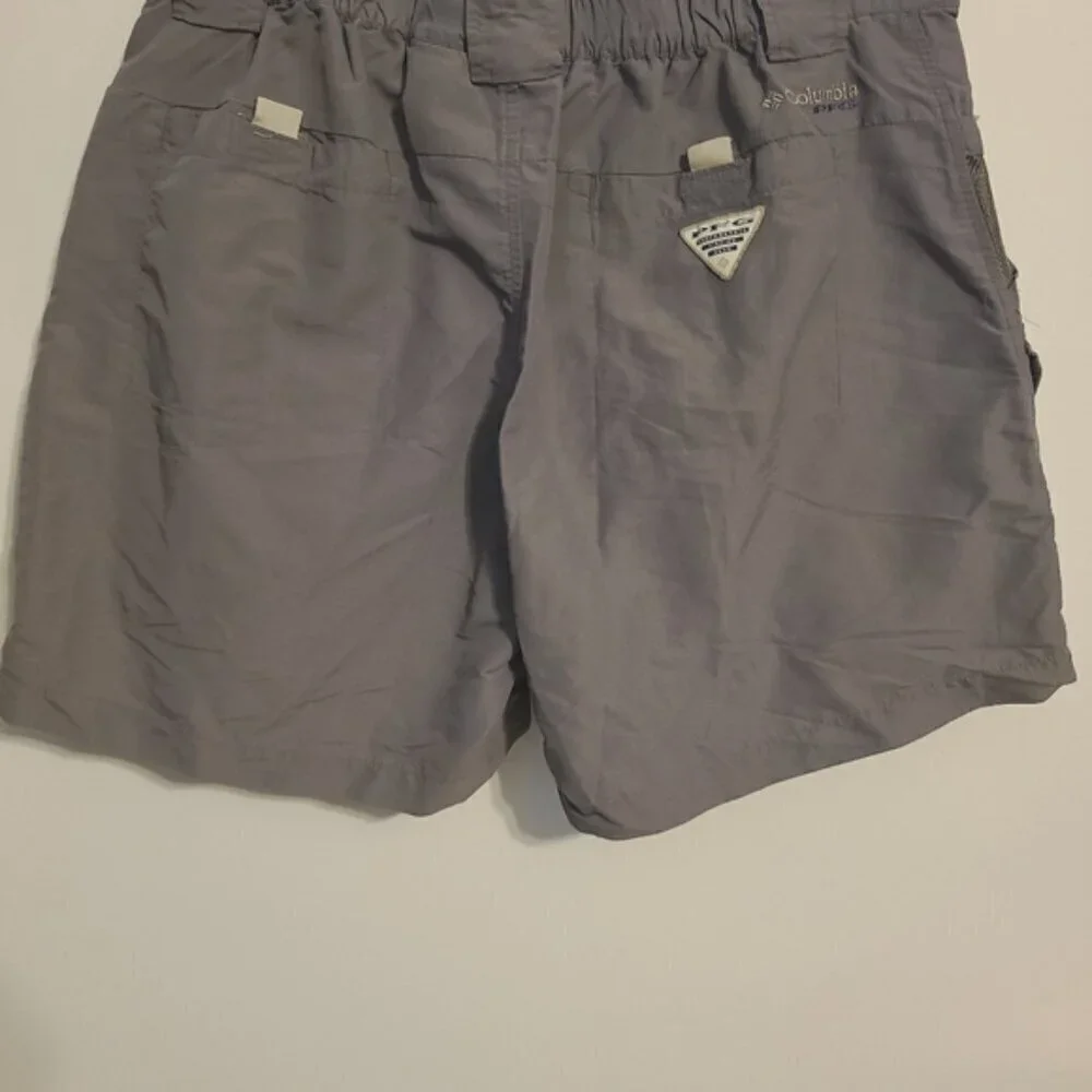 Columbia | Men's Gray Khaki Hiking or Fishing Shorts (Waist Size 36) - Picture 9 of 11